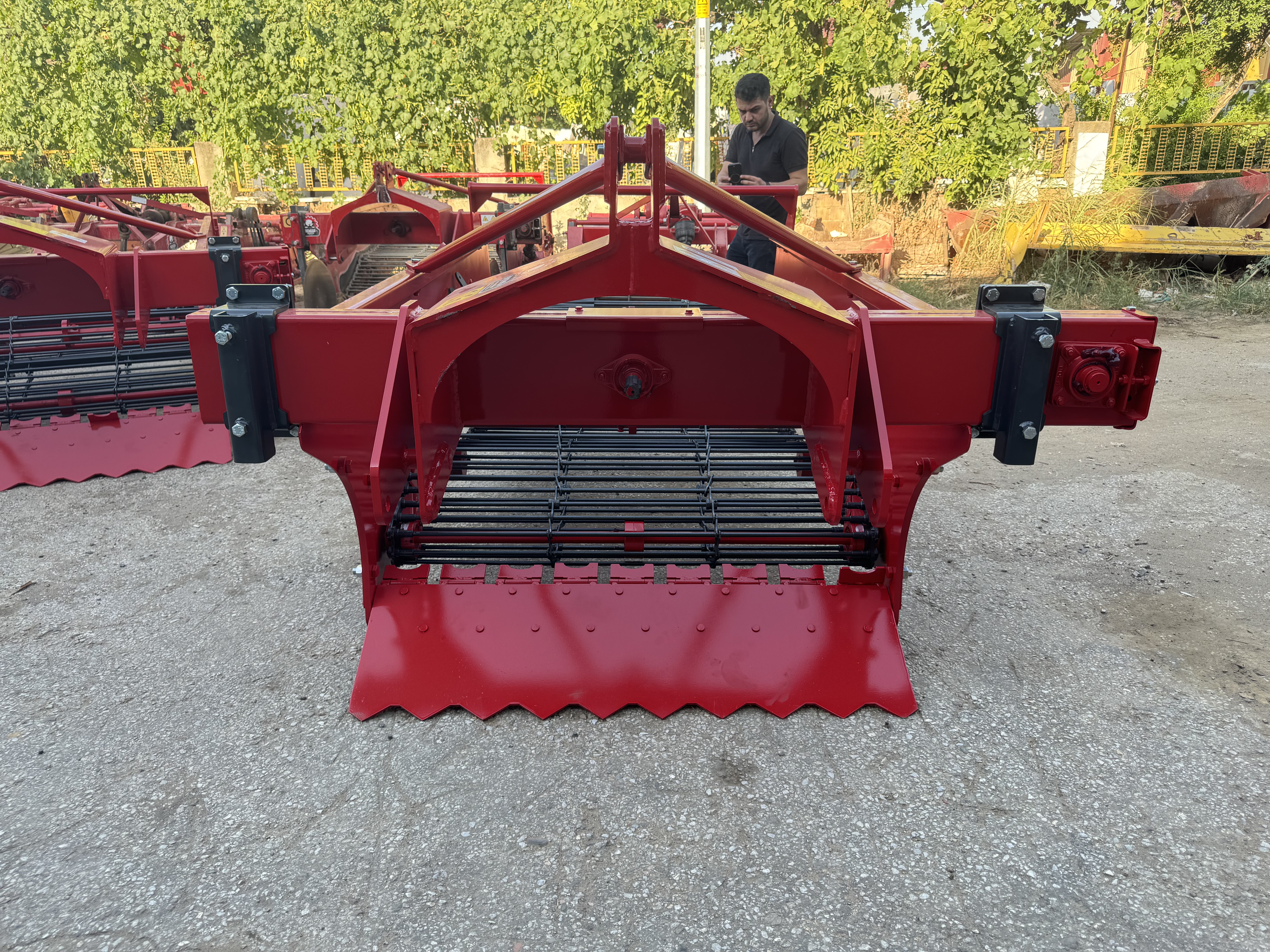 PS2 Kp İki Sıralı Komple Paletli Patates Söküm Makinası