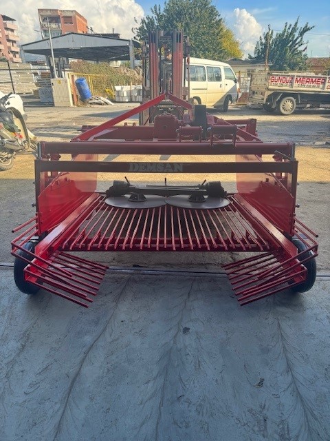 PS2 Ce İki Sıralı Komple Elekli Patates Söküm Makinası